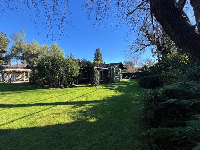 Building Photo - 2 Bedroom home, plus ADU, in Little Pocket