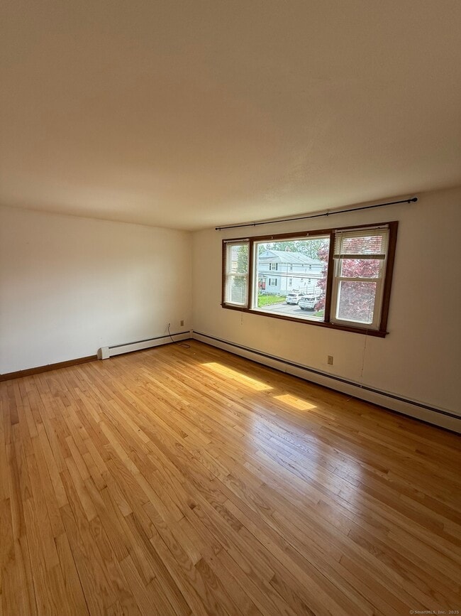 Building Photo - 147 Overlook Ave
