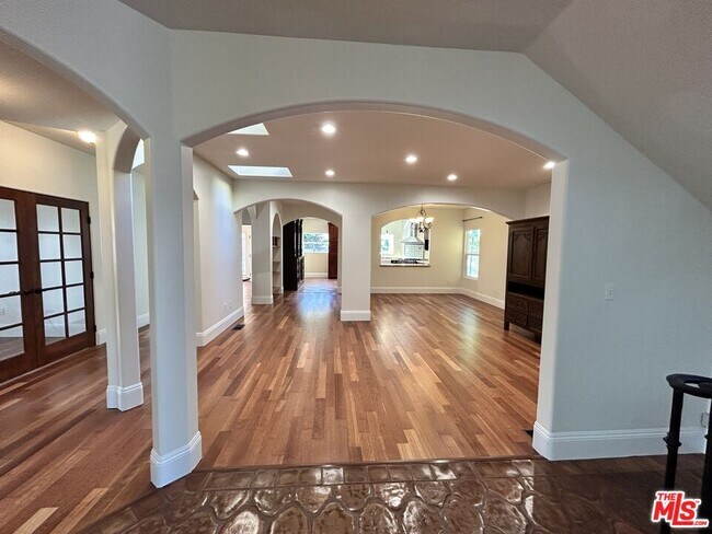 Building Photo - 8302 S Sepulveda Blvd