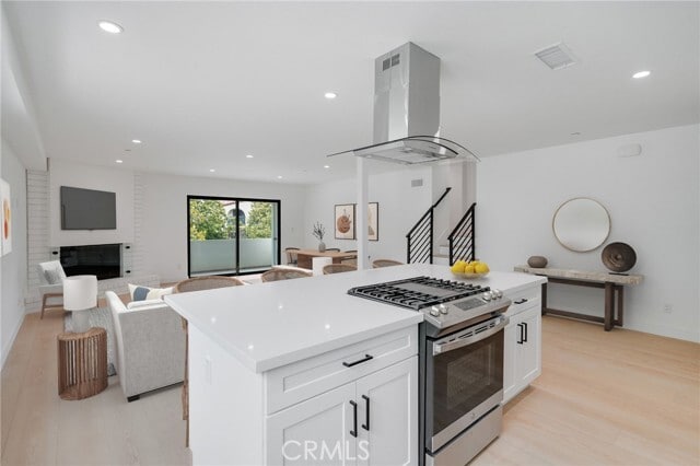 Building Photo - 1334 9th St