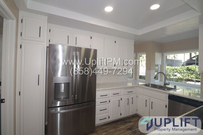 Building Photo - 5883 Mt Alifan Dr