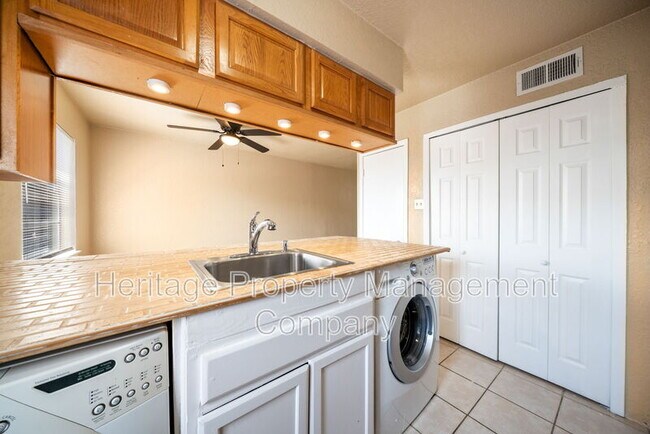 Building Photo - 6427 Wurzbach Rd