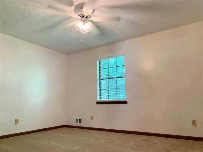 Building Photo - 1459 Ridgewood Pl