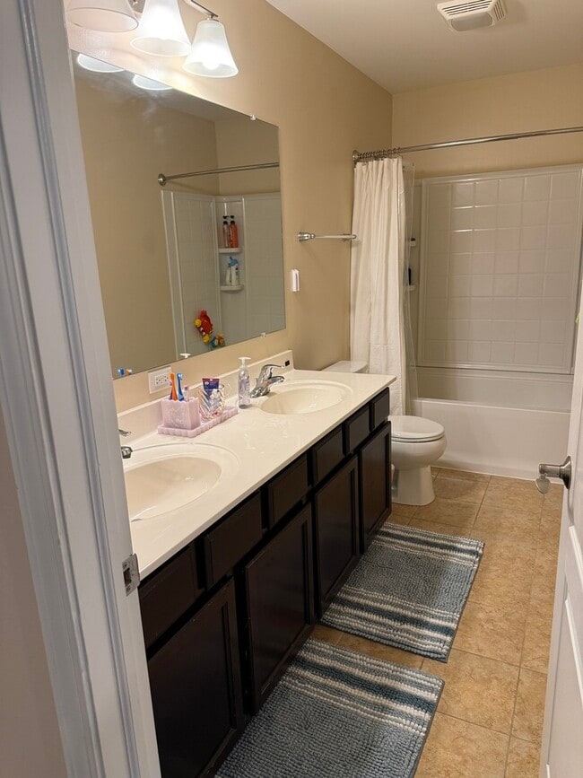 Building Photo - 2572 Retreat Cir