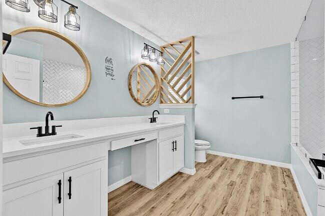 Building Photo - Modern 4-Bedroom, 3-Bath Home with Private In-Law Suite – Palm Coast, FL