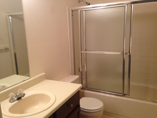 Building Photo - 17157 E Whitaker Dr