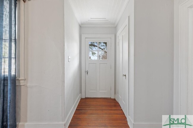 Building Photo - 254 Magnolia St