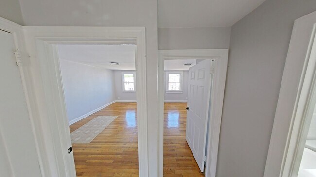Building Photo - 3315 Indian Queen Ln