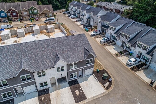 Building Photo - 21 Flint Dr