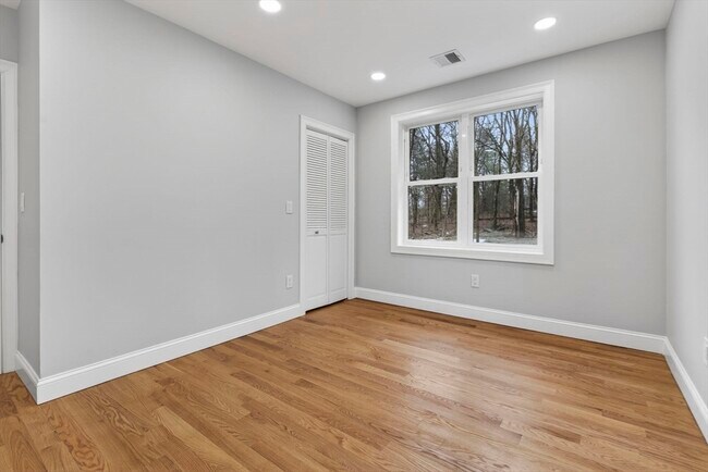 Building Photo - 72 Westboro Rd