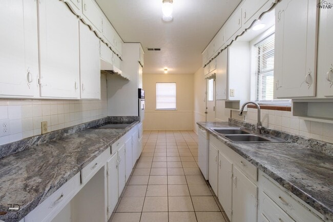 Building Photo - 109 Wood Cir
