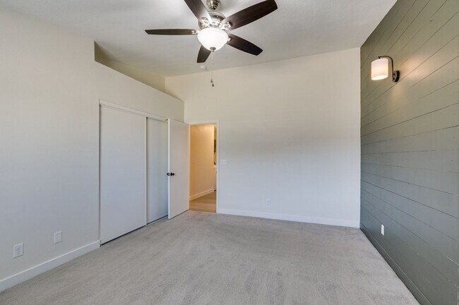 Building Photo - Charming Single-Story 3 bed Home with RV P...