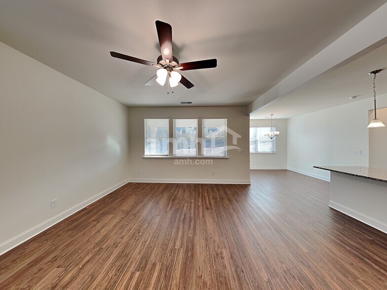 Building Photo - 6240 Bridlewood Ln