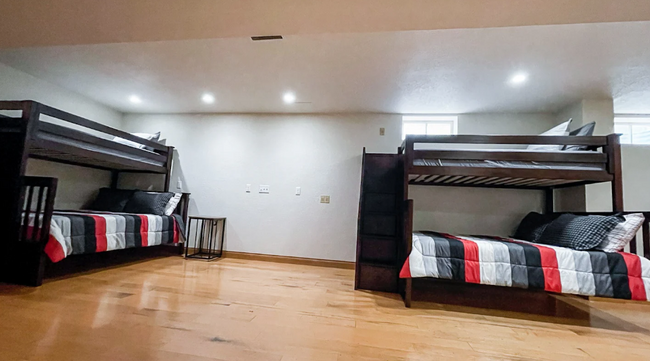 Basement sleeping space - twin/full bunkbeds - 4205 Hunters Glen Dr