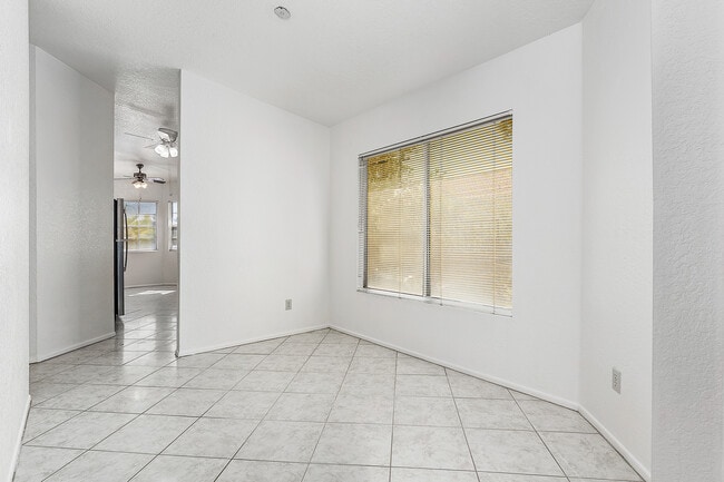 Building Photo - 5230 W Wood Owl Dr