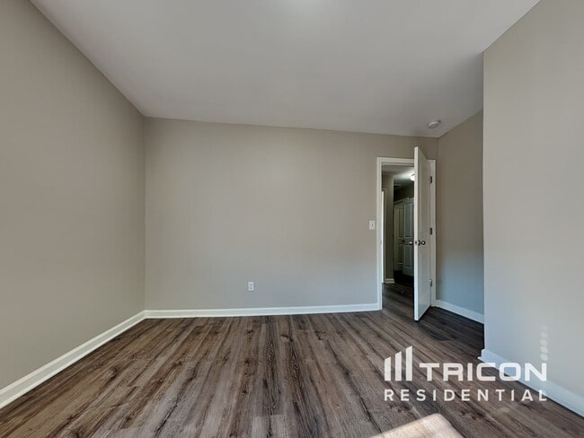 Building Photo - 3534 Mica Cir SE