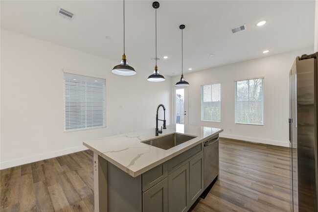 Building Photo - 2906 Stevens St