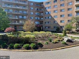 Building Photo - 100 West Ave