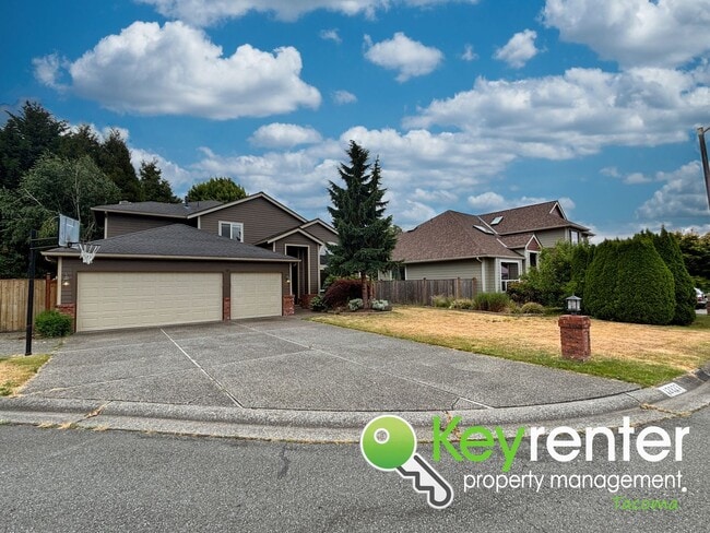 Building Photo - Spacious 5-Bedroom Home in Secluded Cul-De...