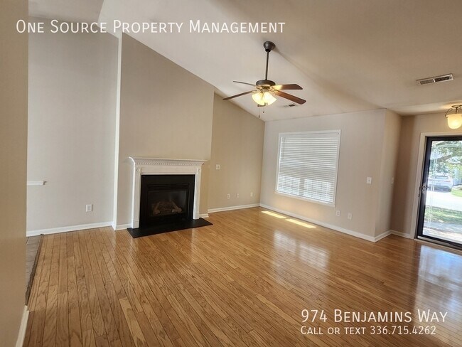 Building Photo - 974 Benjamins Way