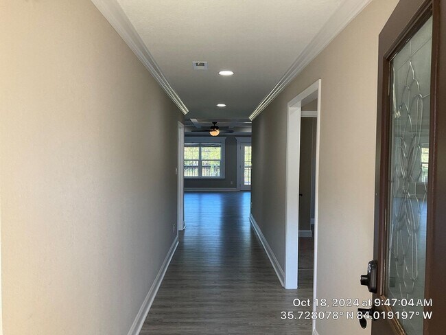 Building Photo - One Year Old - 3 Bedroom House