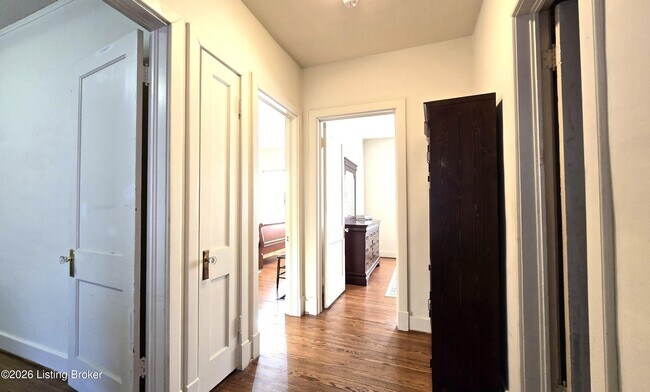 Building Photo - 1375 S 1st St