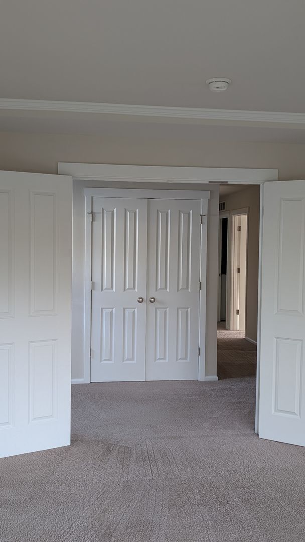 Building Photo - 5 bedroom Marysville 2 story home