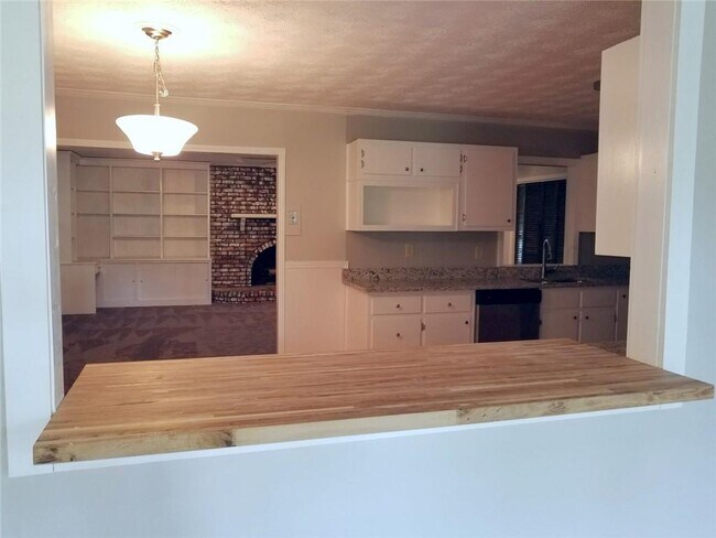 Building Photo - 5193 Alder Ln SW