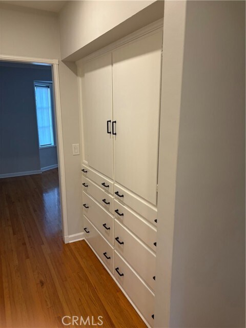 Building Photo - 851 Graynold Ave