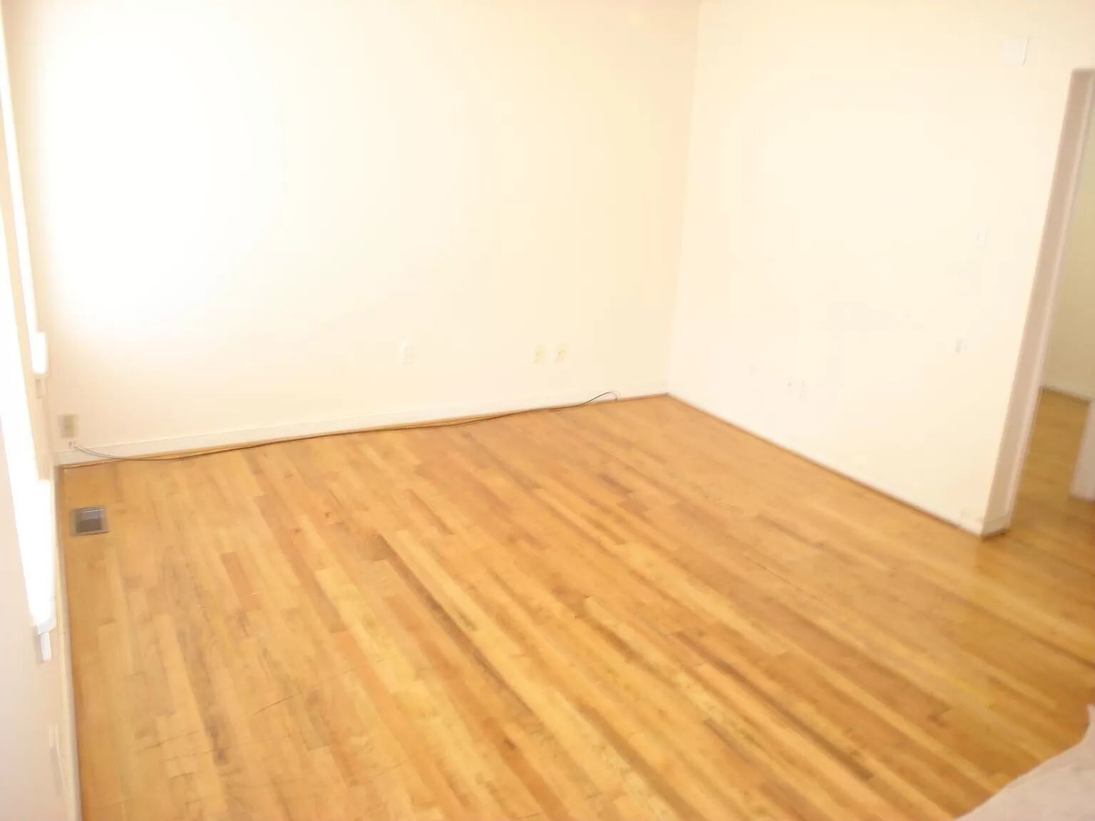 Building Photo - 1208 W Clay St