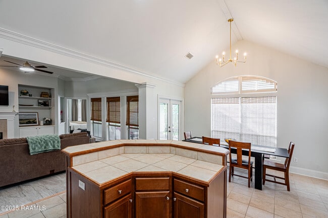 Building Photo - 130 Windermere Cir