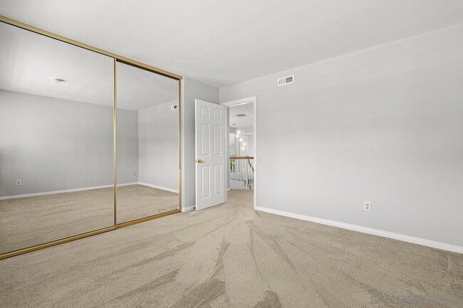Building Photo - 4485 Sunset Bluffs Way
