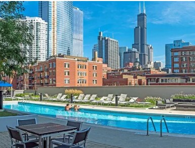 Building Photo - 355 N Desplaines St