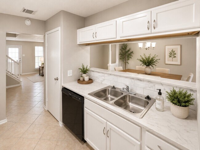 Building Photo - 17303 Saturn Ln