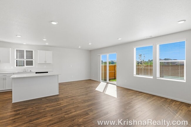 Building Photo - Beautiful 4 BD* 2.5 BA* **NEW** CONSTRUCTION* 2026 Built* Single Family Home Located In East Park...