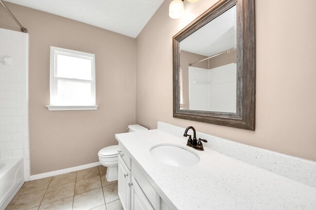 Building Photo - 3834 Carya Cir