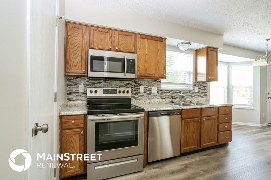 Building Photo - 1386 Hackworth St