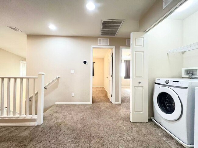 Building Photo - Charm House In Southern Highlands