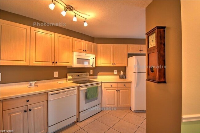 Building Photo - 6770 Huntington Lakes Cir