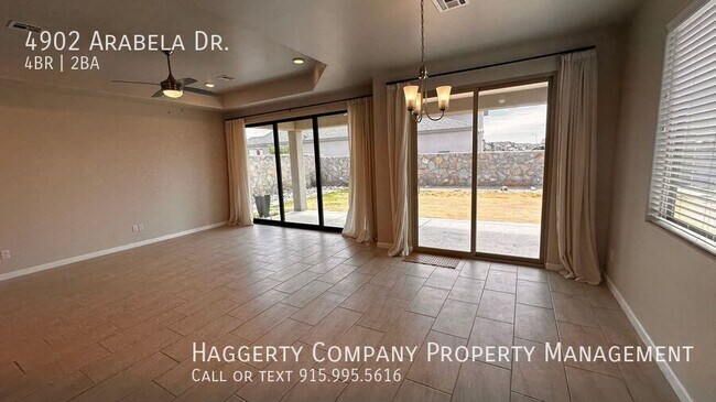 Building Photo - 4902 Arabela Dr