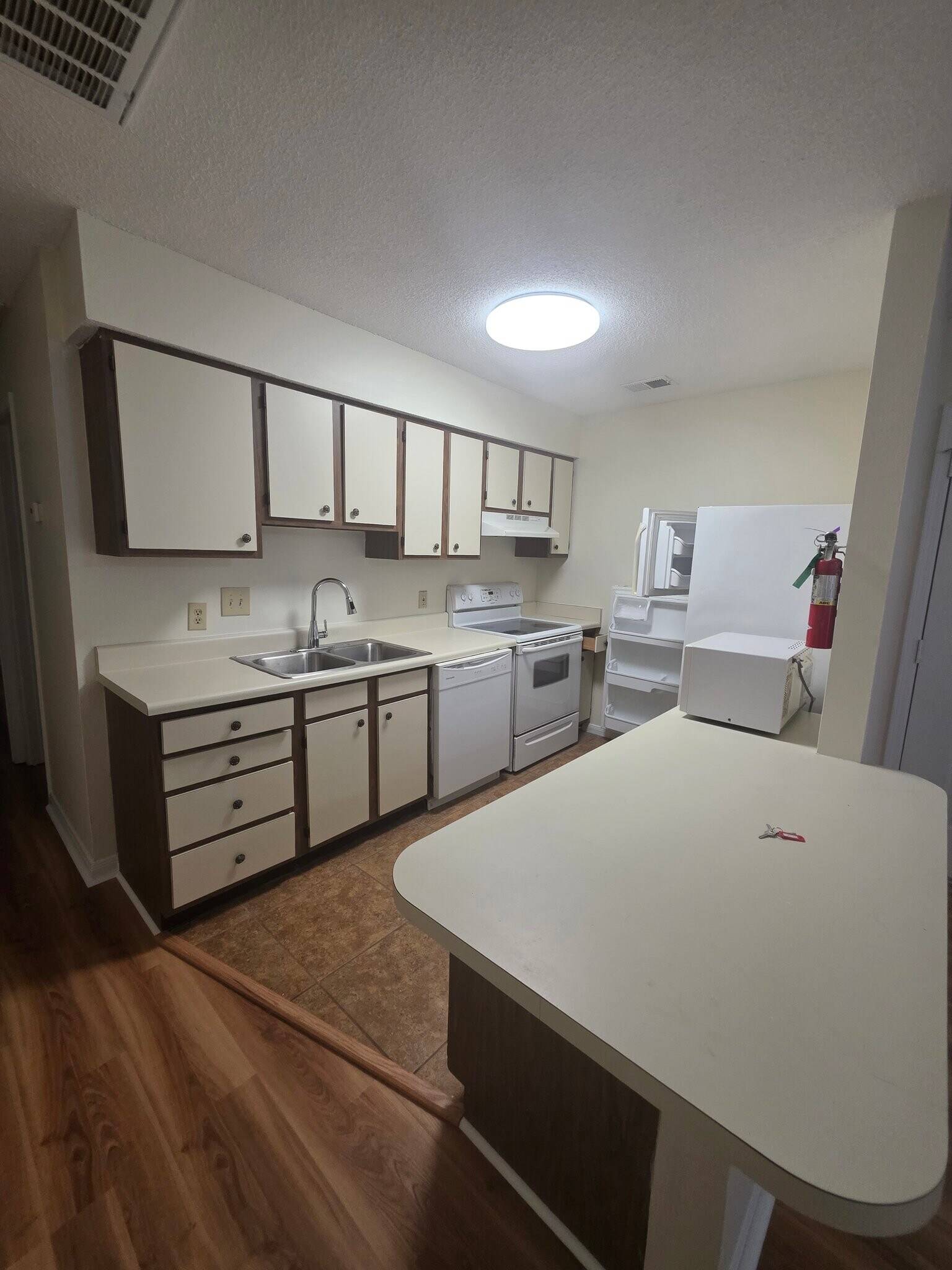Building Photo - 4780 Pontchartrain Dr