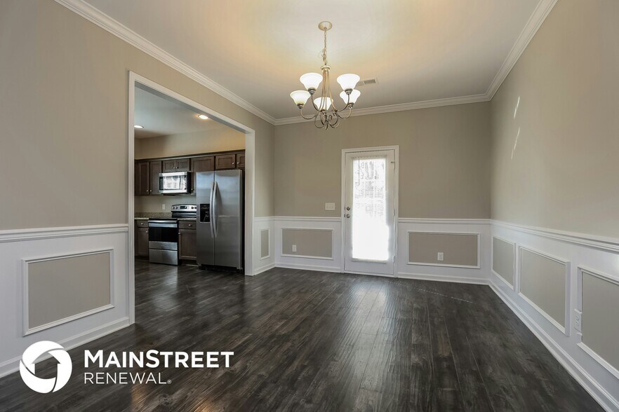 Building Photo - 901 Beverly Ct