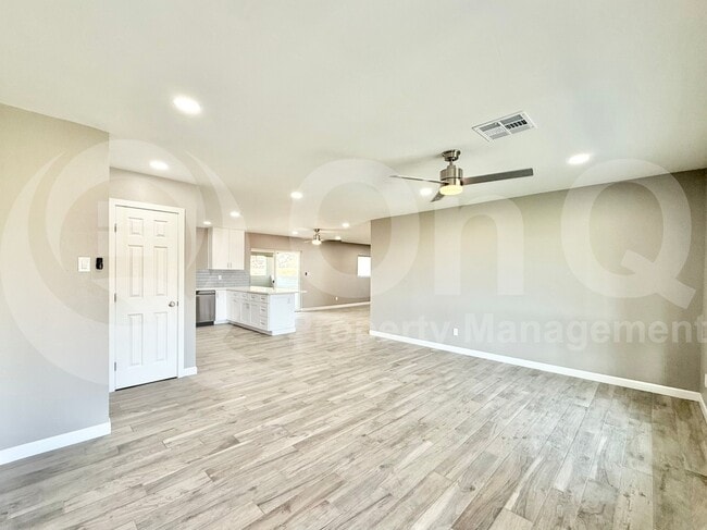 Building Photo - 1701 E Camino del Santo