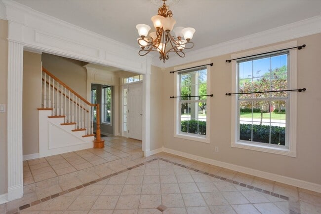 Building Photo - Beautifully Updated 4 Bedroom, 2.5 Bathrooms, 2-Story Home in West Round Rock