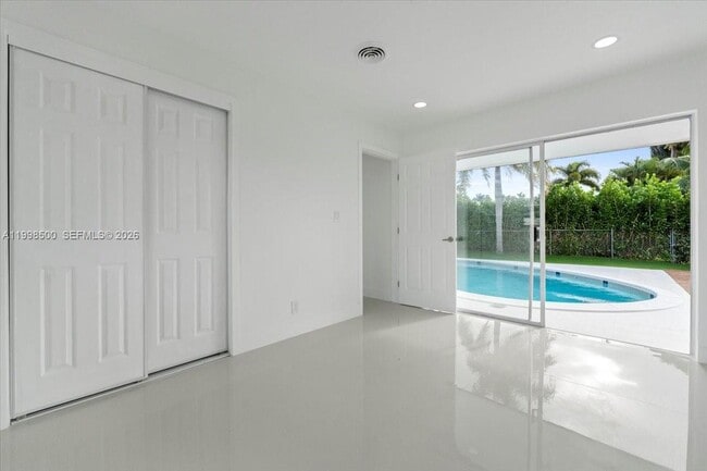 Building Photo - 1910 NW 36th St