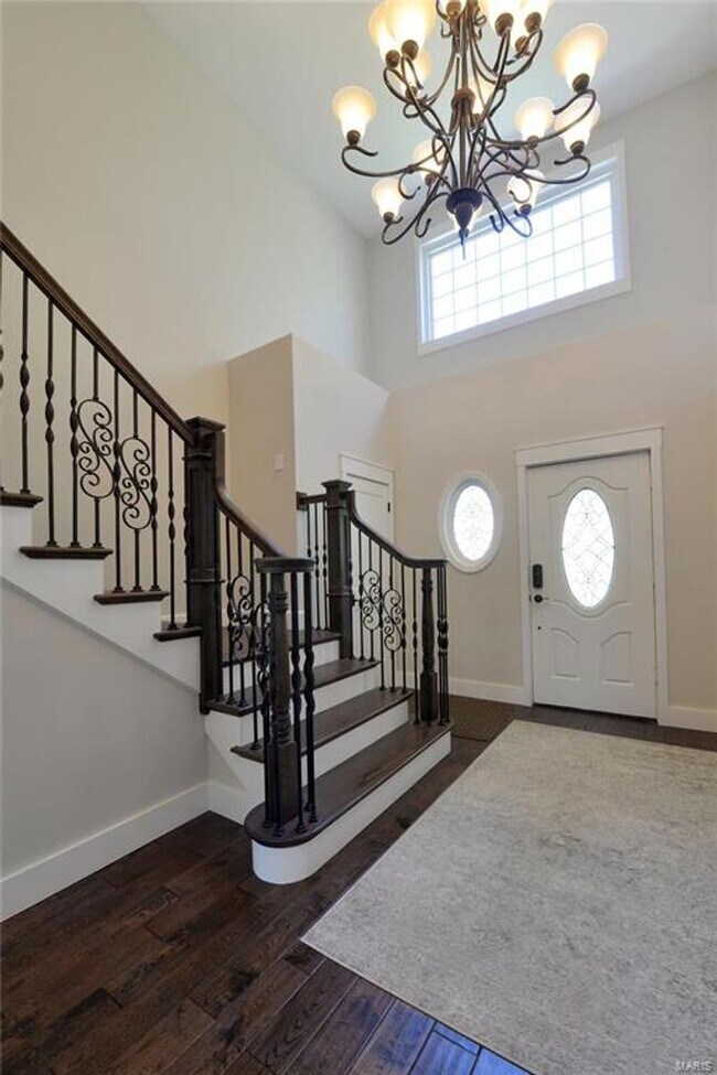 Building Photo - 1306 S Geyer Rd