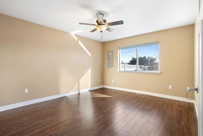 Building Photo - Now Available for Rent – Beautifully Upgra...