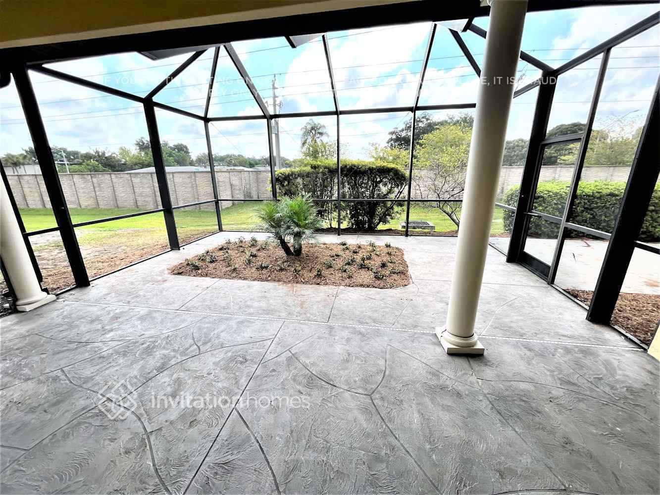 Building Photo - 6260 Parmeron Ln