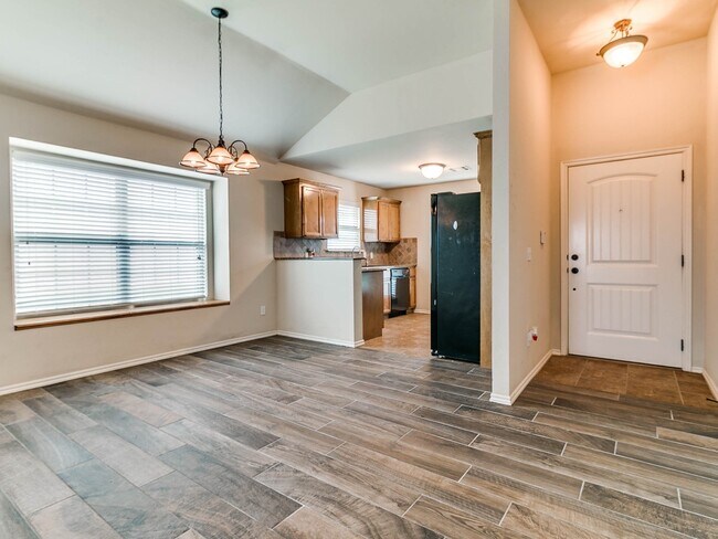 Building Photo - 3 Bed/2 Bath in Sonador of Montague Subdivision - Deer Creek Schools
