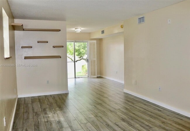 Building Photo - 3486 Briar Bay Blvd